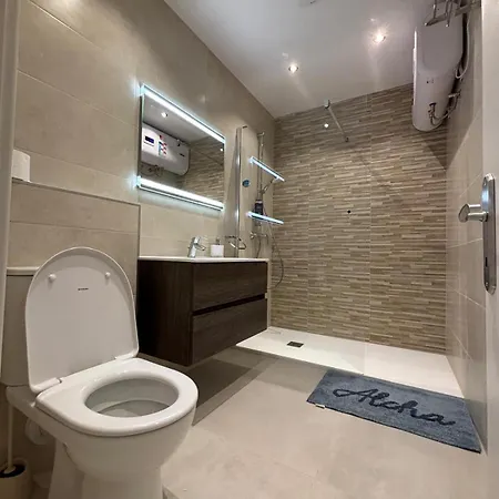 Apartament Maisonette In Center *